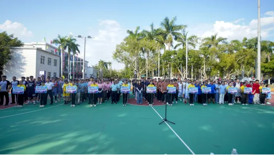 54ef03a7da514e9dbc4fc570971cdeb6